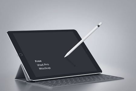 深灰色背景正在操作的iPad Pro偏正面屏幕展示样机贴图素材